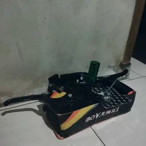 MASTER REM KANAN PLUS TABUNG MINYAK REM BONAMICI RACING INCLUDE DUDUKAN DAN SWITCH REM HANDEL KANAN BRAKE PUMP HANDLE KANAN NONAME UNIVERSAL SEMUA MOTOR MIO BEAT VARIO SCOOPY AEROX NMAX XMAX FORZA BYSON THUNDER RXKING CBR NINJA SUPRA REVO VEGA DLL