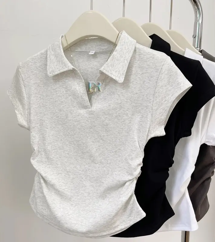 LNR Shop Lokal Premium Atasan Kaos Lengan Pendek Kerah Polo V Dengan Serut Bagian Samping Bahan Cotton 40S Crop Top Korean Style Kasual Casual Polos Untuk Wanita Dewasa Ketat Slim Fit Baju Santai Jalan Jalan T-Shirt Musim Panas stylist m kaus polo 2