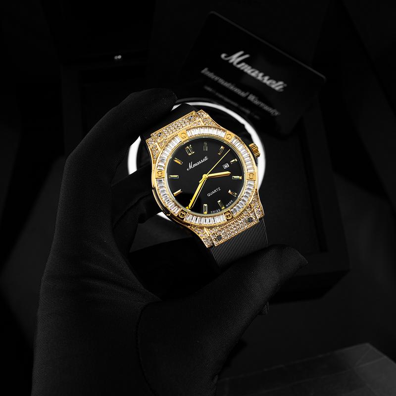 [ KIM TRON X MMASSETI ] N303- Đồng hồ nam Mmasseti đính đá ống sang trọng Màu đen viền vàng, chống nước tốt