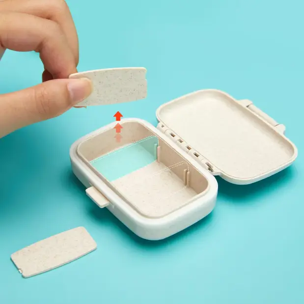 SHURUN Kotak Obat Mini Portable Medicine Pill Box Adjustable 3 Grid 4