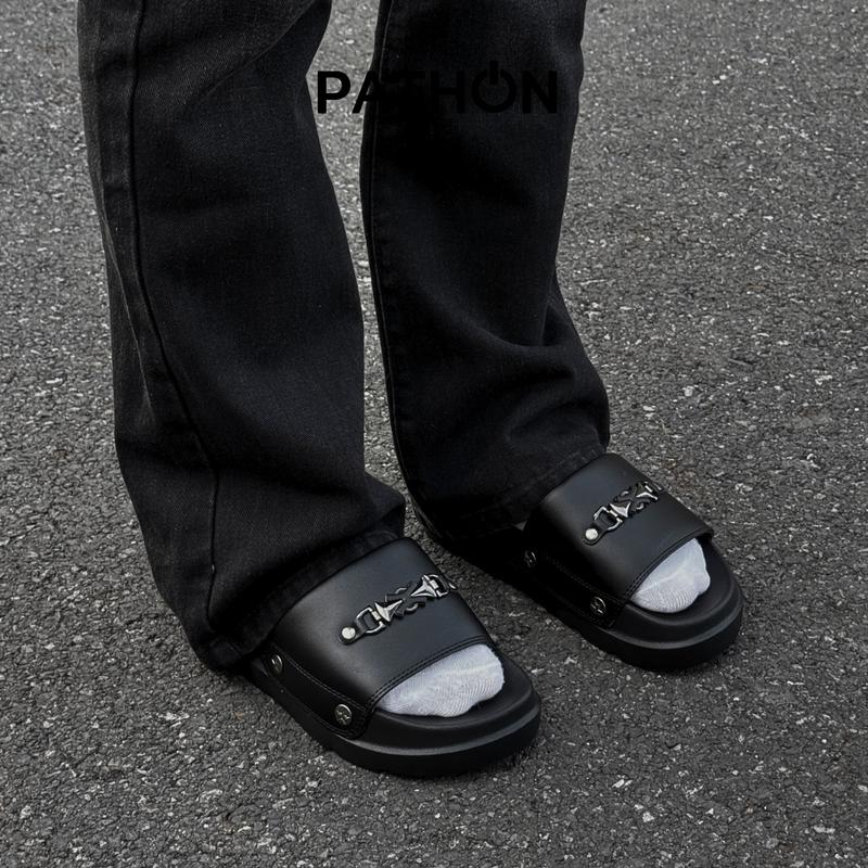 DEAL MỞ BÁN SD176 - Dép Pathon Iconic Chain slides unisex quai ngang đinh tán dài đế cao chất liệu IP sandal - Dép nam dép nữ đế cao quai da SD176 tăng chiều cao nam nữ slipper đế bằng lót êm ái full balck
