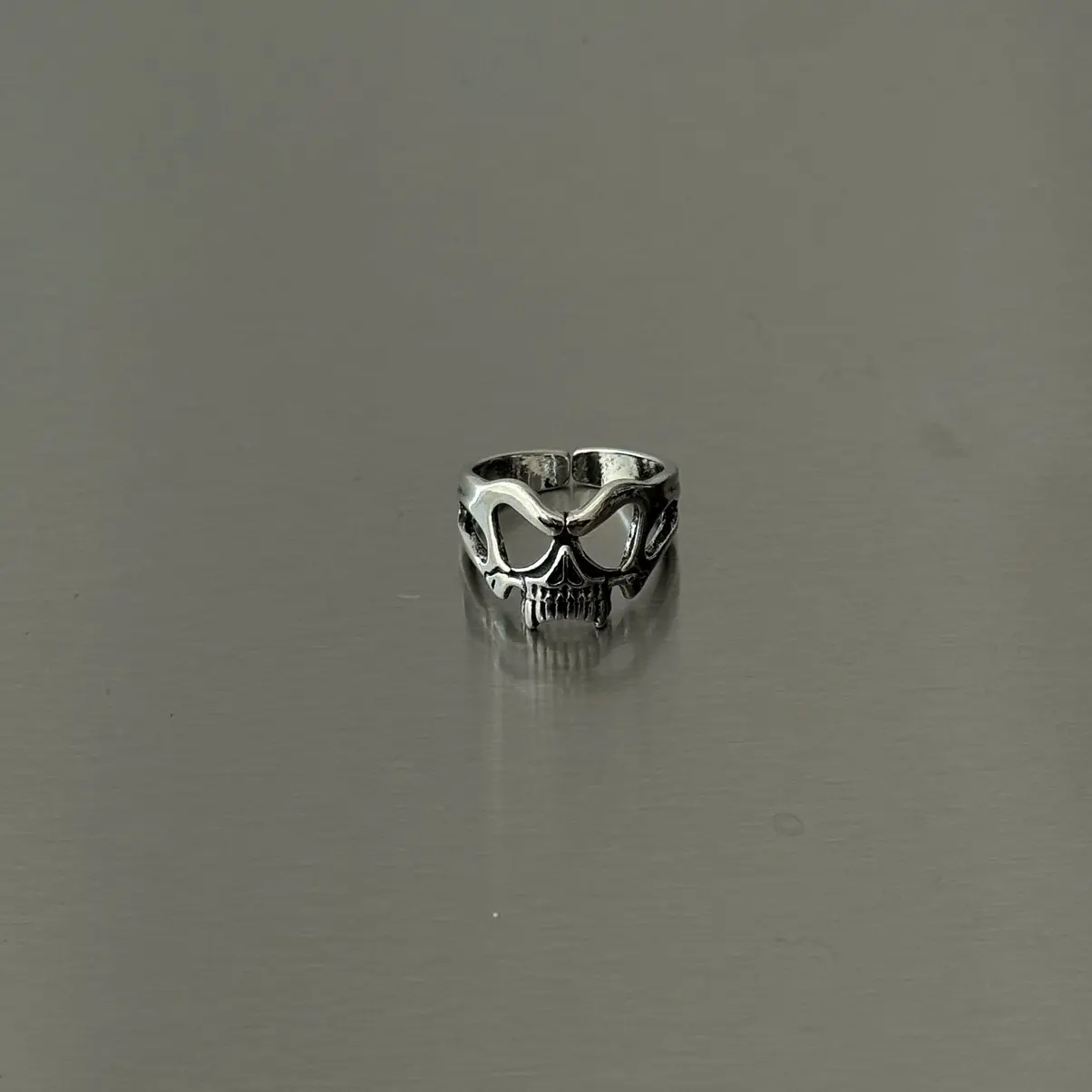 ￼SKYMED / Cicin Skullring / pria&wanita ajustable