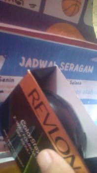 Product Review of BEDAK GLOWING 2IN1 ADA 2 LAPIS BASAH DAN KERING from V**t T**n 0