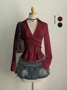 Blusa elegante de mujer con cintura asimétrica ceñida, camisa larga de manga larga con cinturón y abertura frontal, blusa casual y estilosa