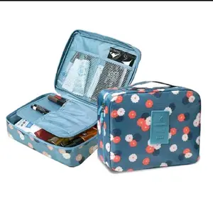 TAS KOSMETIK TRAVEL TERLARIS