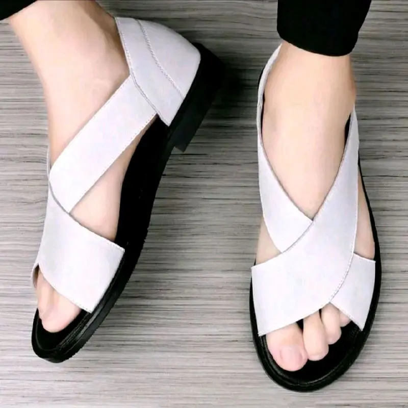 Sepatu Sandal Slip On Selop Pria Sandal Santai Keren Sendal Casual kekinian Pria & Wanita 2