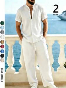 Conjunto para hombre casual: camisa de manga corta con textura y color sólido, y pantalón recto holgado con cintura elástica; tejido cómodo y transpirable para el verano.