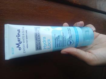 Product Review of (READY STOK) Marina Expert White & Glow Moisturizing Gel for Face & Body  Hydra Lock 170ML | MOISTURIZER MARINA FOR FACE AND BODY from I**h S**e 0
