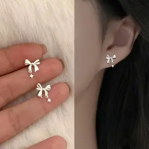 Anting Busur Paduan Perak Anting Tak Beraturan Siswa Wanita B199
