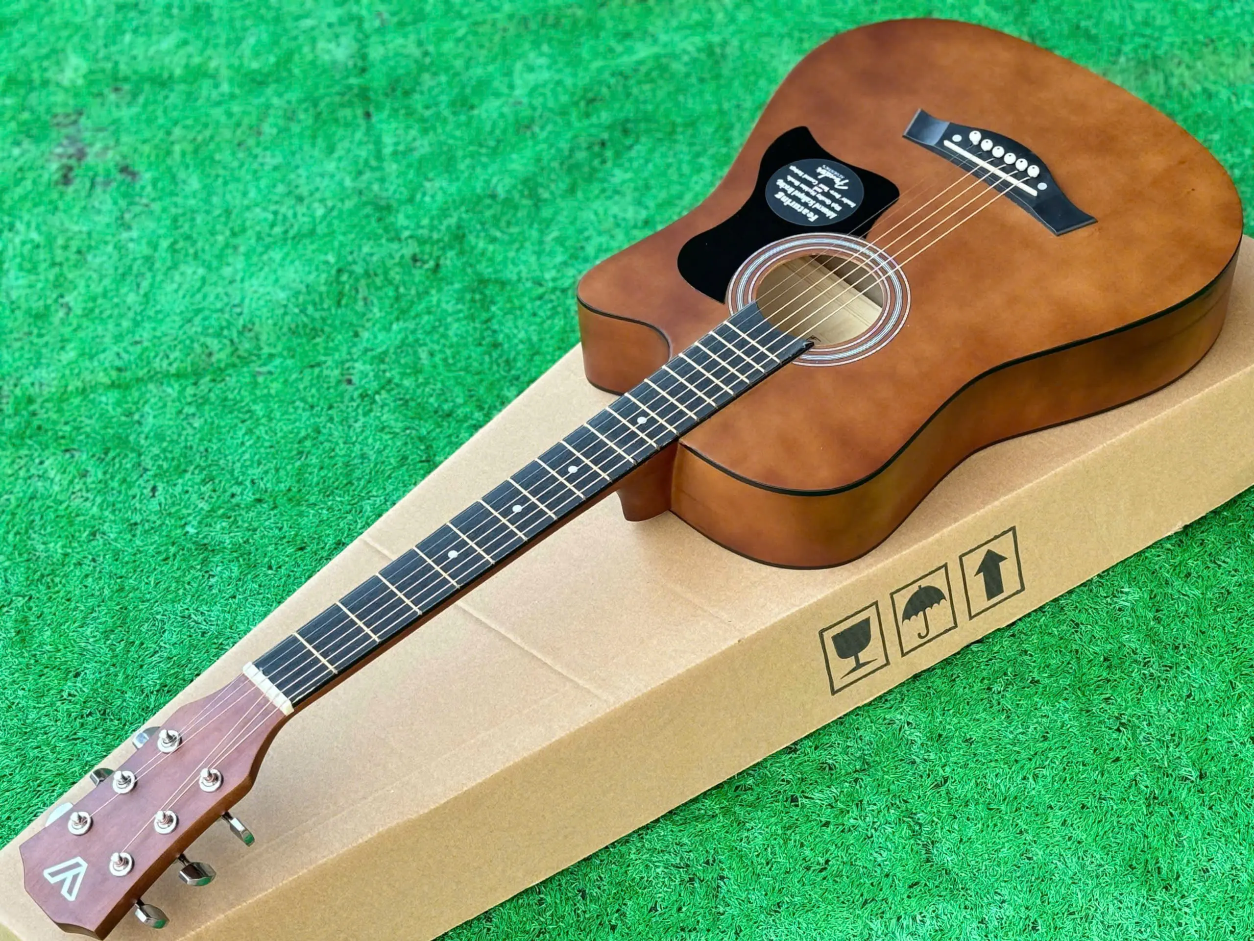 Guitar Aucostic T70- CHÍNH HÃNG  -Tặng kèm phụ kiện- Dài 96cm size 38