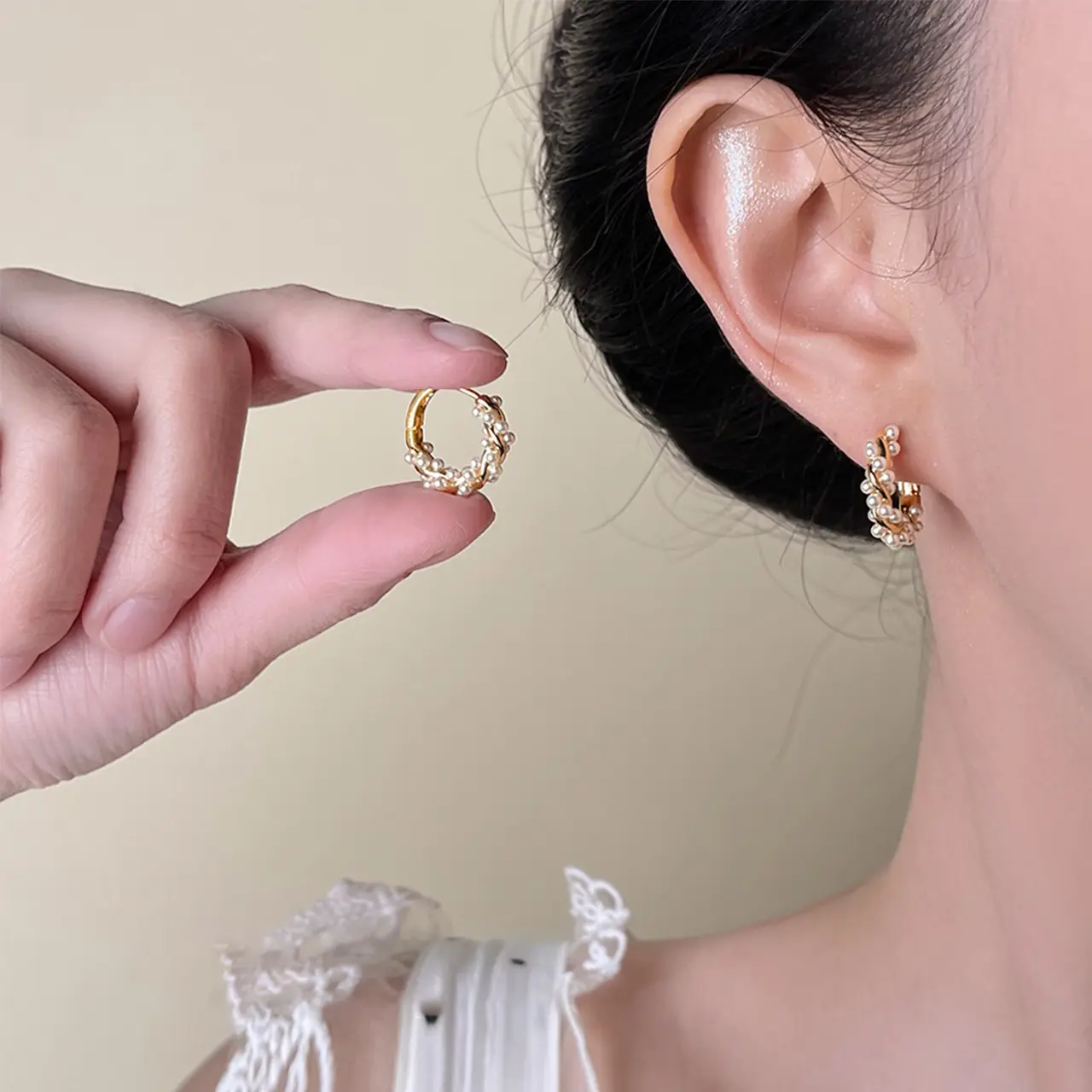 COD Anting-Anting Wanita Korean Style Mutiara New Hoop Earring For Women Gifts Jewelry Women's Accessories R073