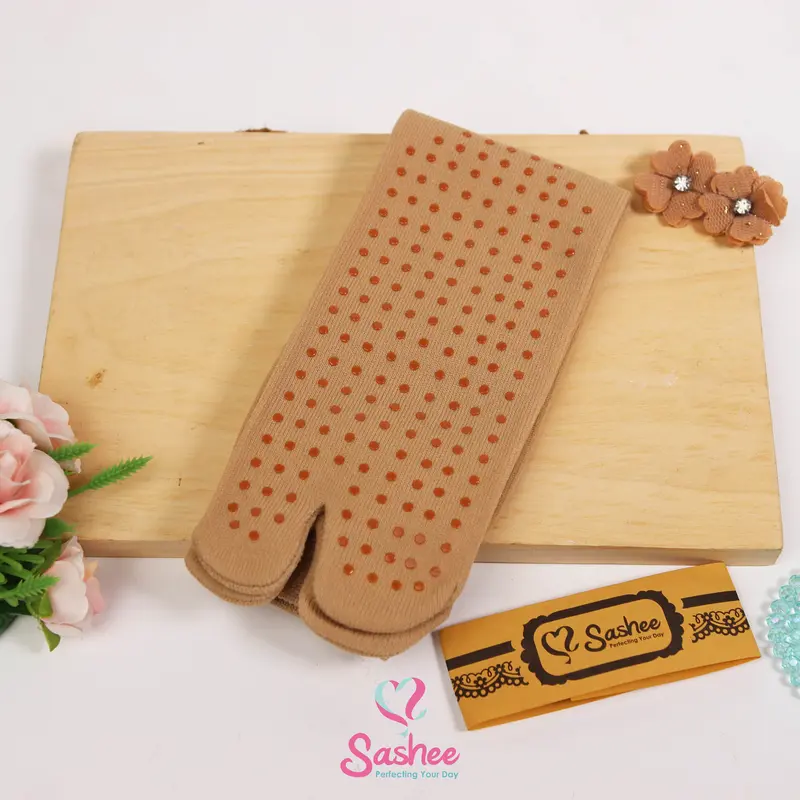 Sashee - Kaos Kaki Jempol Polos Nilon ANTI SLIP Wanita Muslimah Dewasa 1