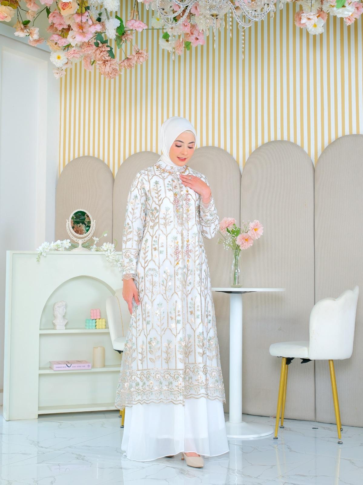 Mahalini Garden / Seragaman Pesta / Gamis Terbaru / Gamis Modern / Gamis Kondangan/Gamis Jumbo/Gamis Woven Yarn Dyed Fabric Muslim Transparent brokat Mahalini Garden / Seragaman Pesta / Gamis Terbaru / Gamis Modern / Gamis Kondangan/Gamis Jumbo/Gamis Woven Yarn Dyed Fabric Muslim Transparent brokat