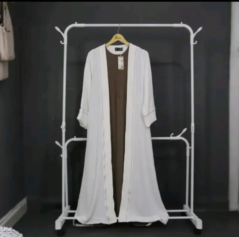 zarqa luna - Gamis Abaya Syar'i Muslimah Dua Warna Bahan Crinkle Airflow Terbaru Cantik Dewasa Hitam Putih Dress Wanita Mewah Lebaran Remaja Simple Kondangan 4