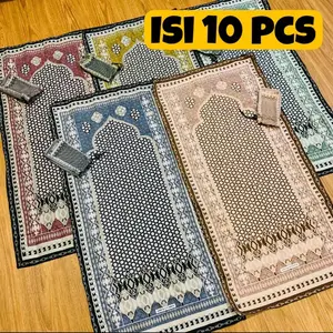 Sajadah Travelling dengan Pouch isi 10pcs Motif Muslim