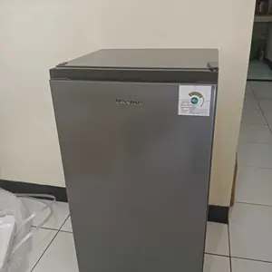 HISENSE-RR120D4IGN-Kulkas Kapasitas 91L-1 Pintu-Ramah Lingkungan-Ruang Pendinginan-Kaki Depan Dapat Disesuaikan-Compact Size-Seperate Chiller-2Liter Rak Muat Botol Ukuran