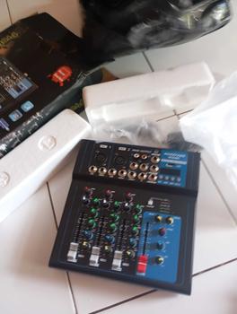 Product Review of Yamaha USB 7 Saluran Console Pencampuran Bunyi dengan Mixer Rekod Bluetooth untuk KTV Stage Amplifier Audio Compact Plug Smartphone Recording Wireless Bass Subwoofer mixer  4 channel from M** P** 0
