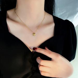 Kalung berbentuk hati, untuk Wanita, Rantai Tulang selangka Mudah dan Elegan, Rekaan Cantik Niche, Diperbuat daripada Keluli Titanium Semua, Anti-Alahan, Tidak Luntur, Sesuai untuk Hari Valentine dan Hadiah Hari Jadi untuk Teman Wanita dan Kawan Baik