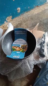Product Review of [MEGA SALE] [DAPAT 2 PCS] freemir Wajan Panci 18 cm Penggorengan Batu Granit Anti Lengket PFOA Free Alas Premium 5 Ring Kitchenware from E**s 👨**👦 0