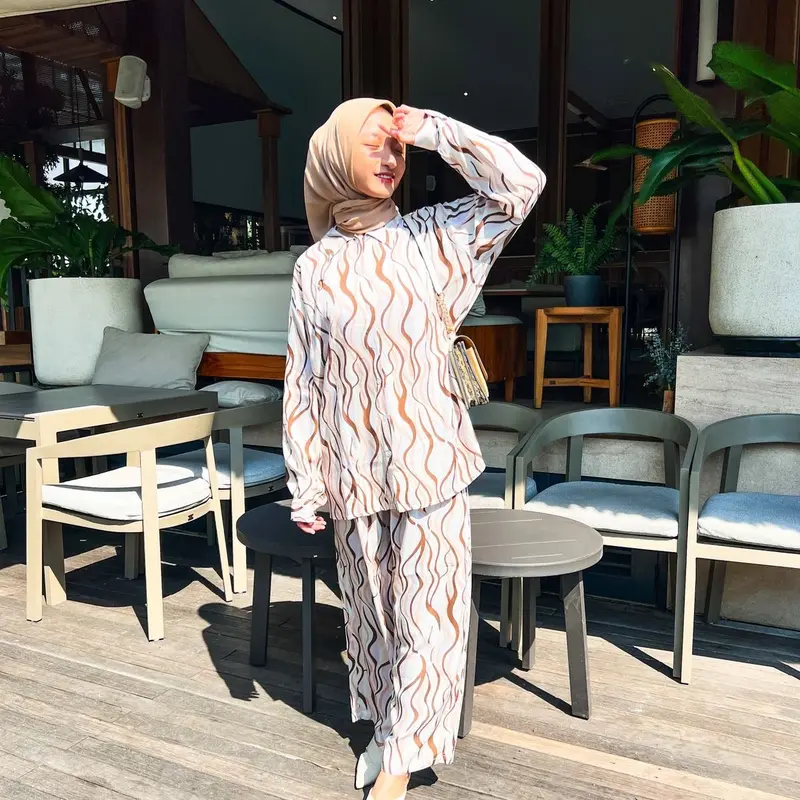 ONE SET DAN DASTER FAISA SELECT ITEM Setelan 4