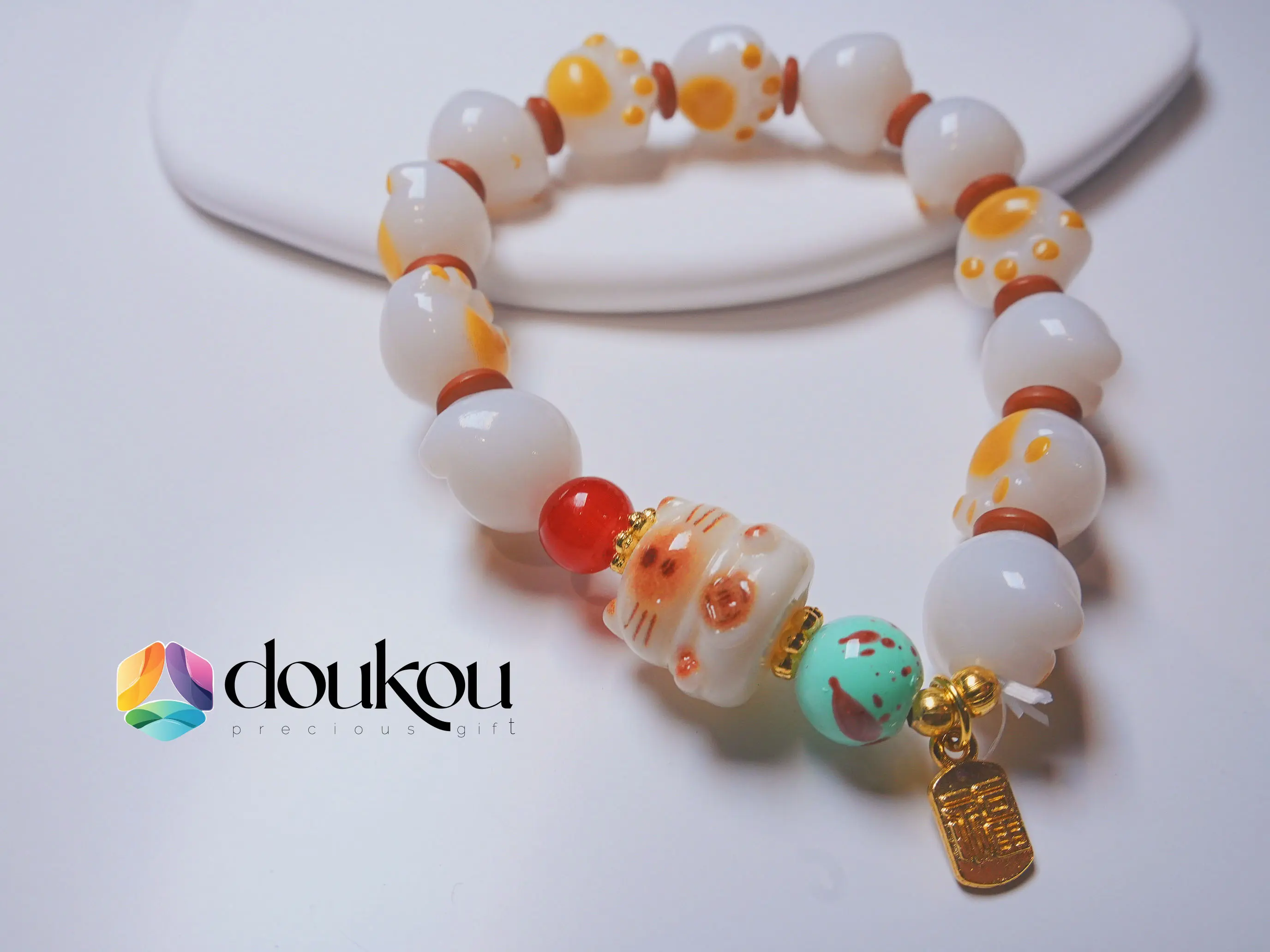 Cute Cat Paw Bodhi Bracelet for Women Men, Fashionable Accessory for all outfit