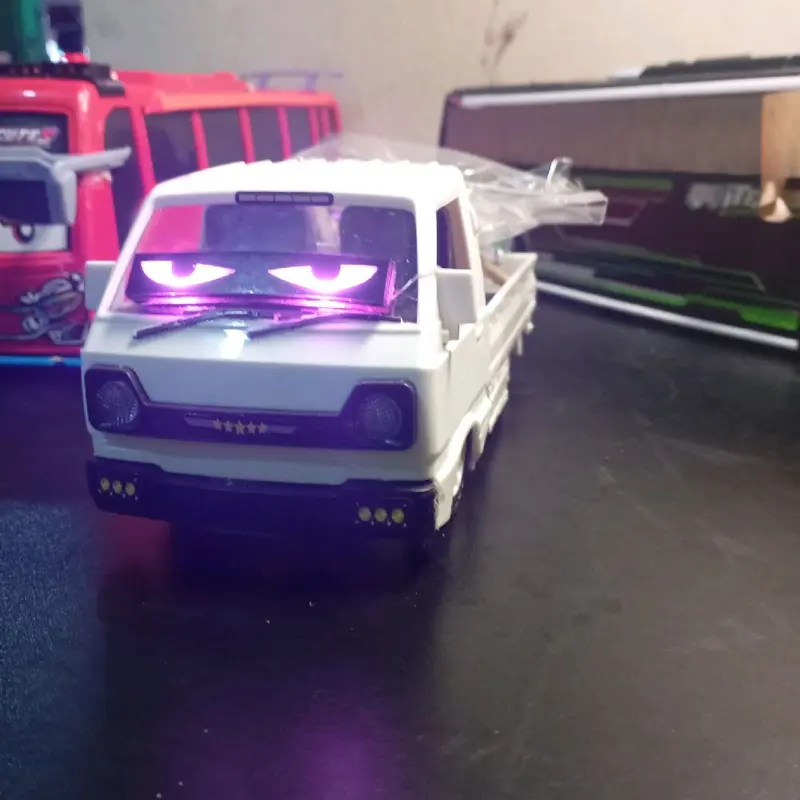 Strobo mata bus miniatur plastik 3