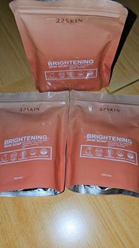 Product Review of R2SKIN Sabun Gluta Brigthening Skin 7x Mencerahkan Kulit - 4 PCS - Memutihkan Sabun Pencerah Kulit Aman Busui dan Bumil - Soap - Mandi Tubuh from i**a K**a 0