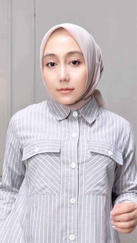 MOZHA SHAFURA. Cloth- LILYA DRESS Bahan Katun Salur Yarn Dyed Gamis Wanita Maxi Halus Lembut Nyaman Dipakai Seharian Kancing Busui dan wudhu friendly Formal Casual Elegant