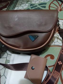 Product Review of Akaci store | ZURAA Tas selempang wanita Terbaru 09-8233 Bahan Sintetis  kuliah kerja kantor ibu Polos Kulit PU kuliah kerja pesta from y**i 1