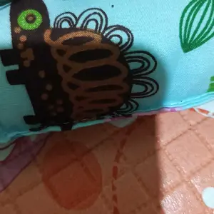 Bantal dot bayi cara mudah minum susu formula bayi