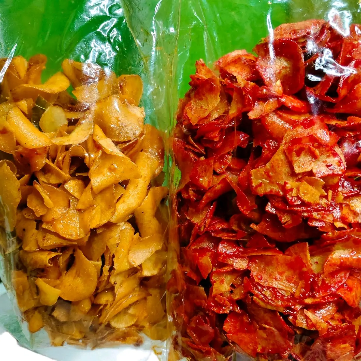 2 varian kripik singkong pedas gurih  Keripik Snack original