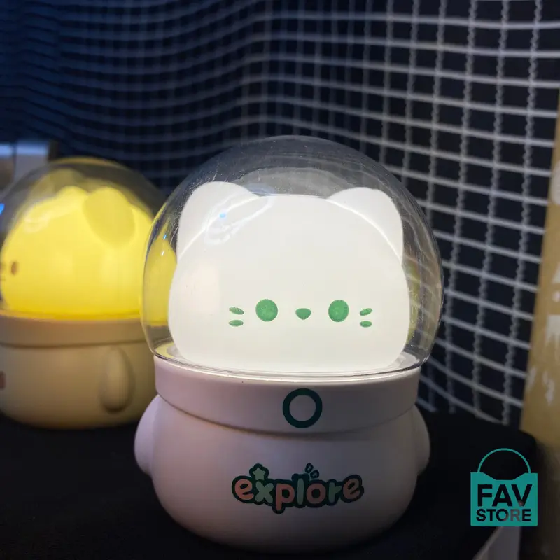 Lampu Meja Unik Aesthethic Model Astronot - Lampu Tidur Mini Aesthetic Rechargeable - Aksesoris Kamar Tidur Aesthetic 5