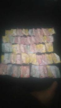 Product Review of TERBARU 50 pcs dan 100 pcs souvenir pernikahan parfum kemasan plastik alas motif , minyak wangi 3ml from S**a n**a 1