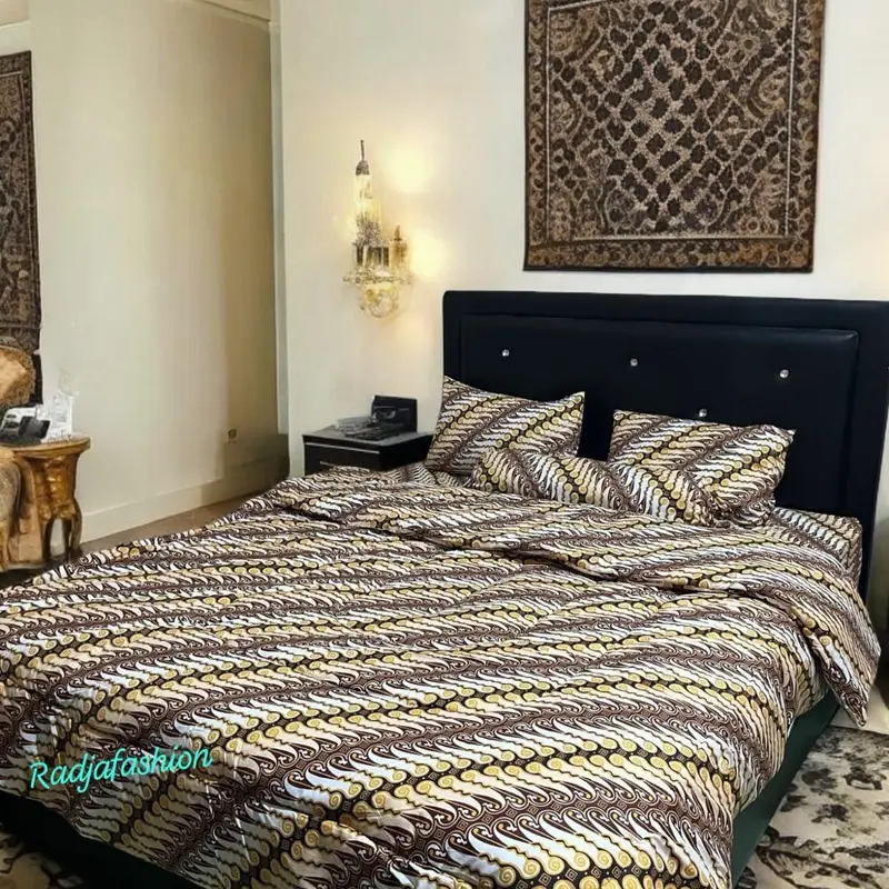 BEDCOVER MOTIF BATIK (SELIMUT SAJA) Lembut Katun deperse 5