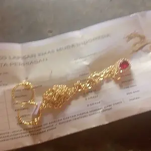Kalung E.M.A.S Permata Merah Anting Gipsi Pentol Gratis Dompet Dan Surat perhiasan Dari Toko