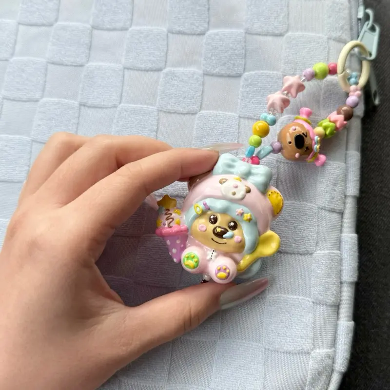 Cute short phonestraps/keychains shinchan