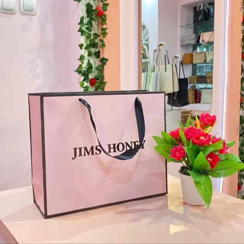 PAPER BAG JIMSHONEY TAS UNTUK KADO 2