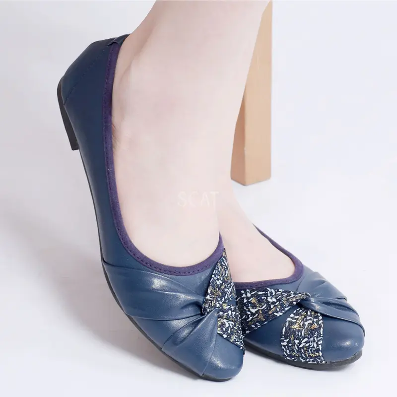 SCAT Elena Flatshoes Wanita Sepatu Kerja Sepatu Casual 4