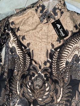 Product Review of Batik AZMII - Kemeja Batik Pria Lengan Panjang Motif Terbaru Batik Kantor Kerja Seragam Batik Kratonan Katun Halus Atasan Printing Baju Lembut Keren Cowok Hitam from S**🖤 1
