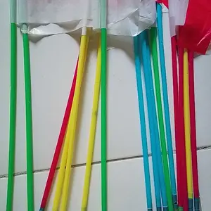 1 Set Bendera Peluit BERHADIAH STIKER PIPI isi 20 pcs