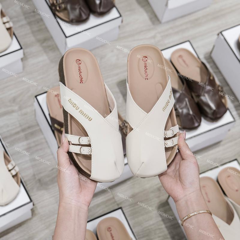 Giày Sục Đế Trấu Nữ MIDU KAISO Quai Rọ Đơn Giản 3 Màu, Sục Nữ Da Mềm Quai Khóa In Hàng Cao Cấp