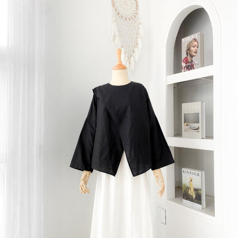 GLADY SLIT BLOUSE - FLOTTILICIOUS / baju wanita / atasan murah / fashion outfit / hijab ootd /  baju murah kekinian / blouse korean style Kain Kancing Casual 5