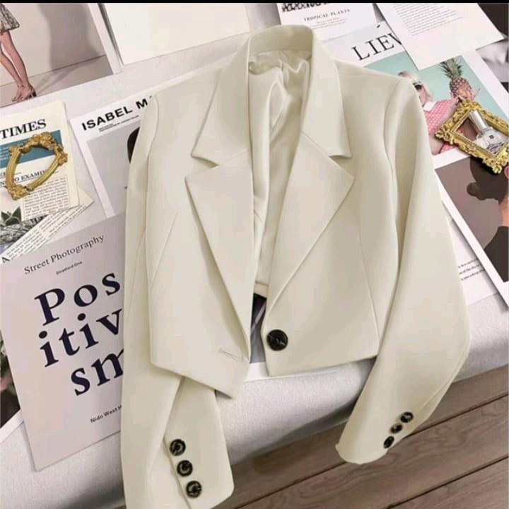 Navisaofficial22 Blazer crop 0