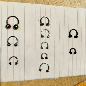 Septum Tapal Kuda U Piercing Hidung Tindik Silver Pelangi Hitam