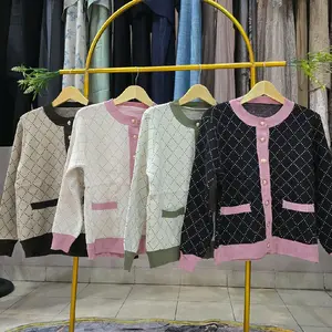 Atasan Rajut Import dengan Desain Elegan dan Warna yang Menawan untuk Tampilan Stylish Anda