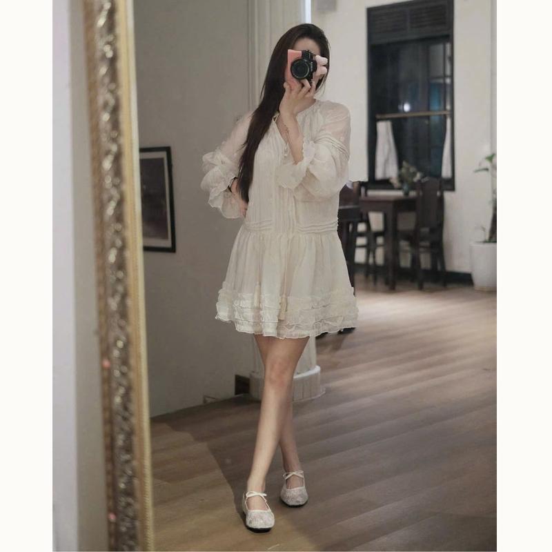 Váy nữ dáng ngắn babydoll tay dài loe Maian váy tơ thiết kế thêu hoa nổi cổ V kèm dây buộc nơ bánh bèo nhẹ nhàng V5515
