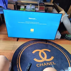 Samsung 43 Inch Crystal UHD 4K UE100F 4K Smart TV | UA43UE100FKXXD