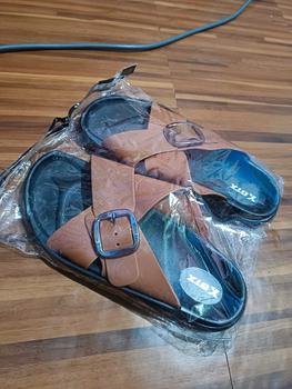 Product Review of Unisex outdoor slippers comfort cross straps slippers for men（size:40-44) Shoes Boy Footwear Walking Shoes Flipflop Slide from m**m 0