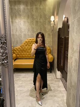 Product Review of VÁY LỤA THIẾT KẾ XẺ TÀ TÔN DÁNG CHÍT LY EO from P**G T**Ỳ 9** ** 1