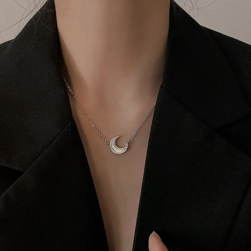 Dave Jewelry (1053) - Kalung Perak Wanita Liontin Sabit Titanium Asli Anti Karat
